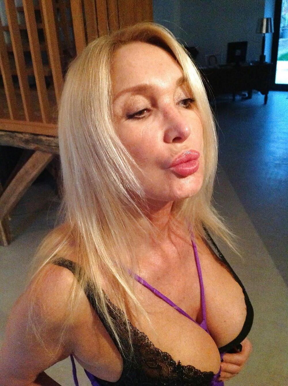 Please tie me to her MILF Edition X
