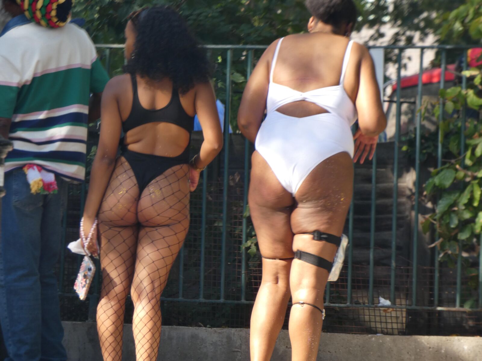 Carnival bottis 