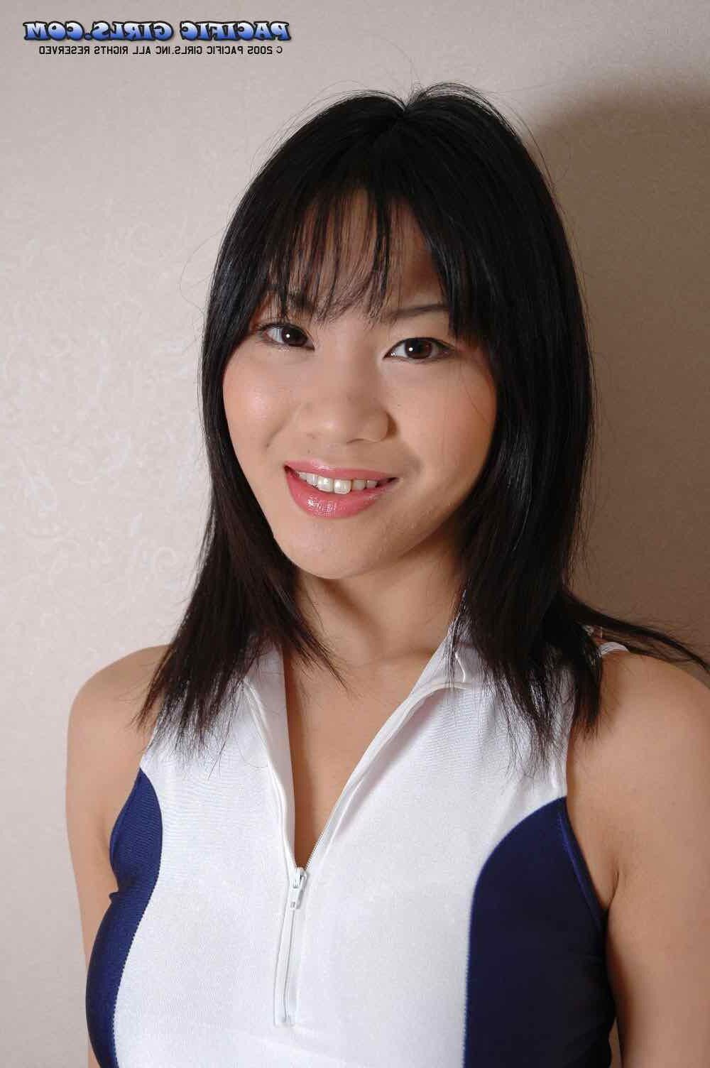 Pacificgirls Rikako Bushy Ansichten