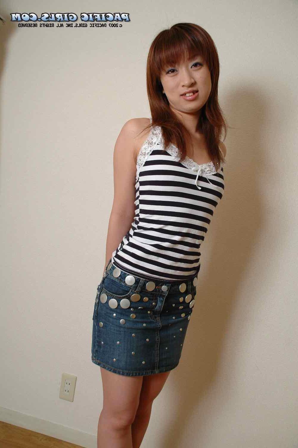Pacificgirls aika schwarz und weiß