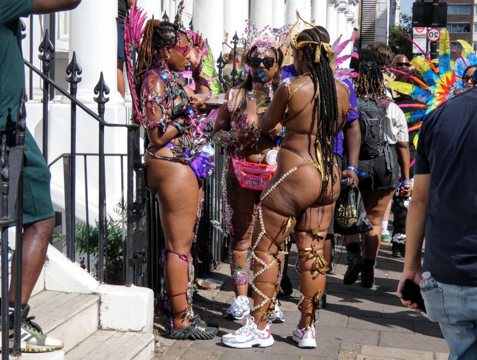 Carnival bottis 