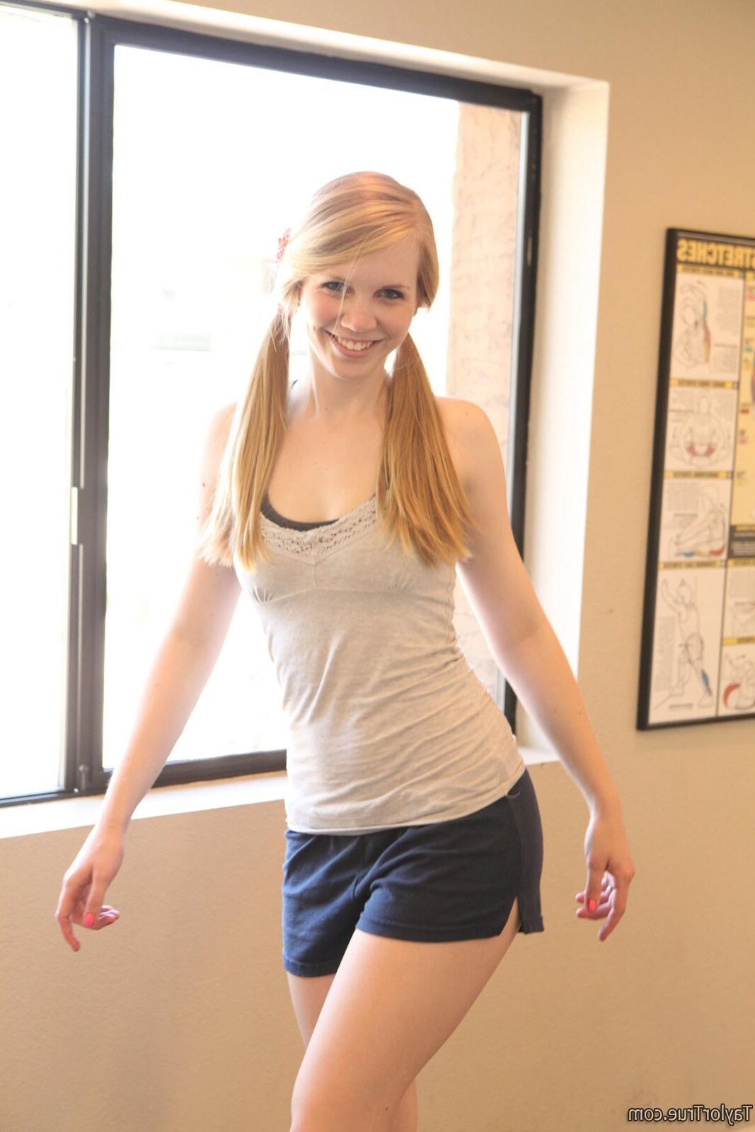 TaylorTrue TAYLOR Naughty in gym