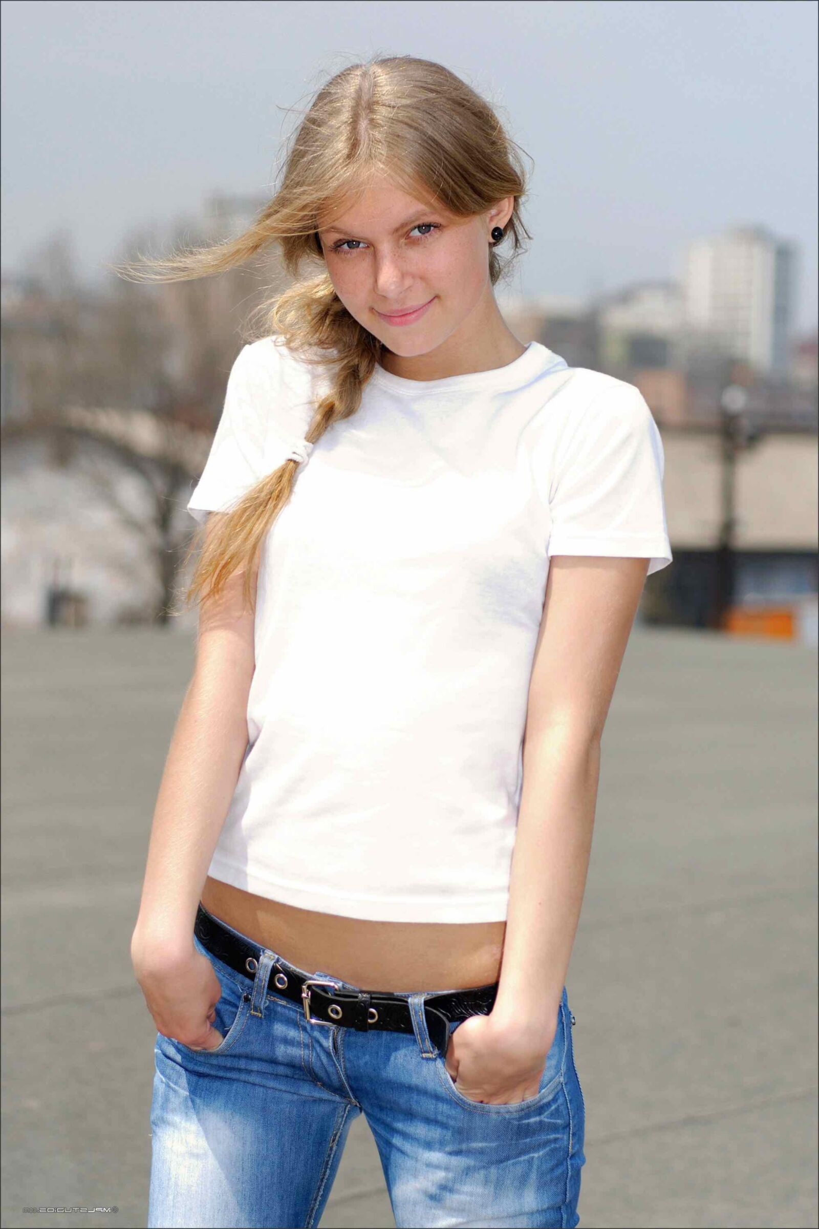 MplStudios Camille Vogue Studio (NN)