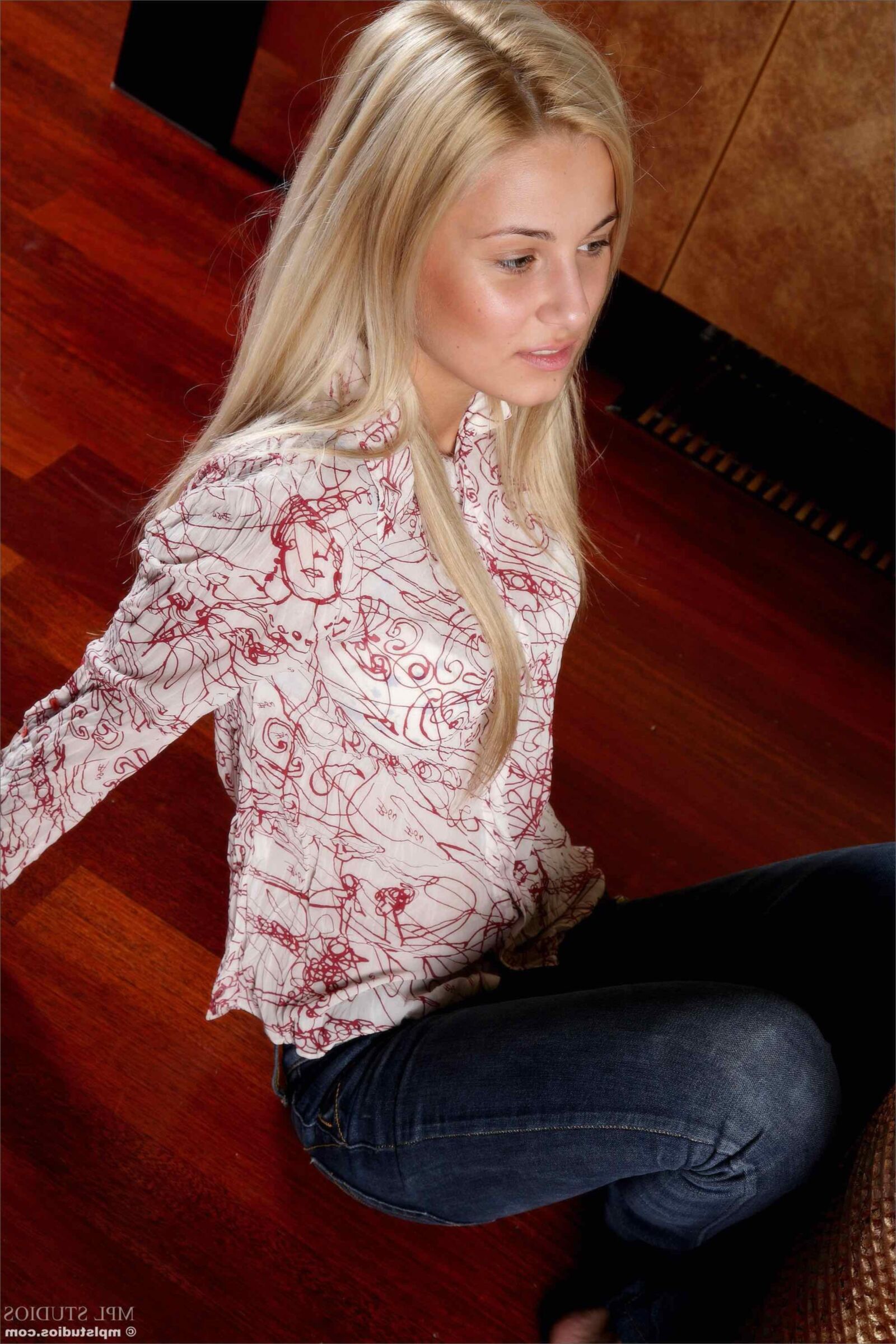 MPLStudios HEATHER Ahead of the class