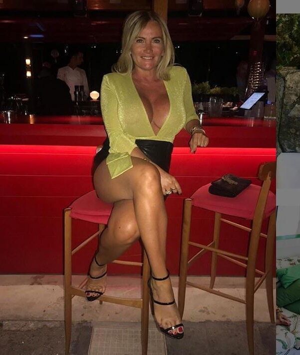 Ella necesita una reina de espadas