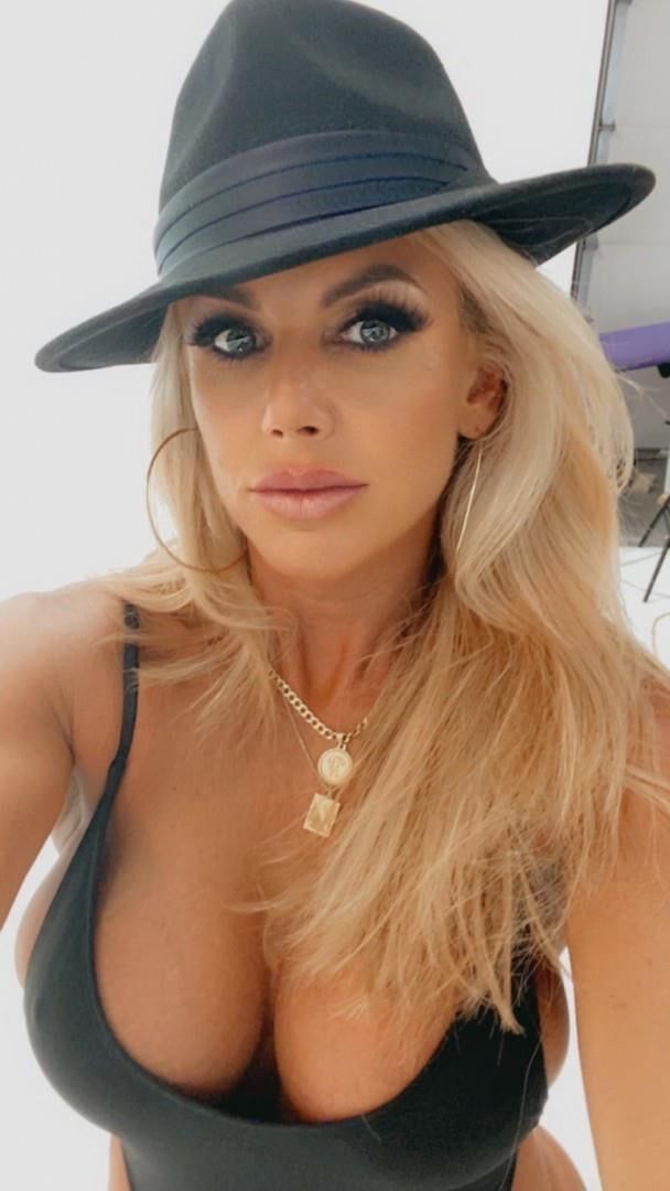 Please tie me to her MILF Edition X