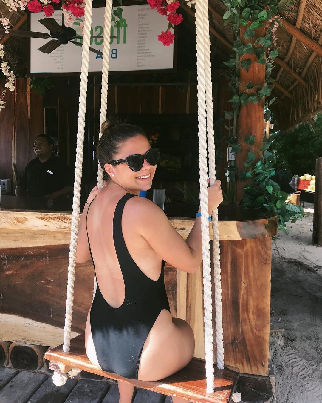 Bikini Teens 