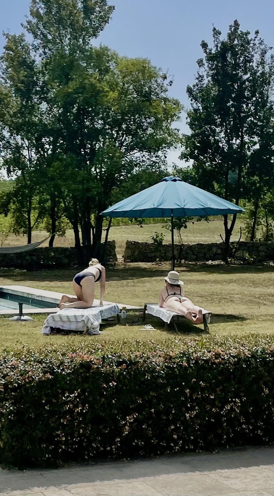 Tanning pawg non rzz 
