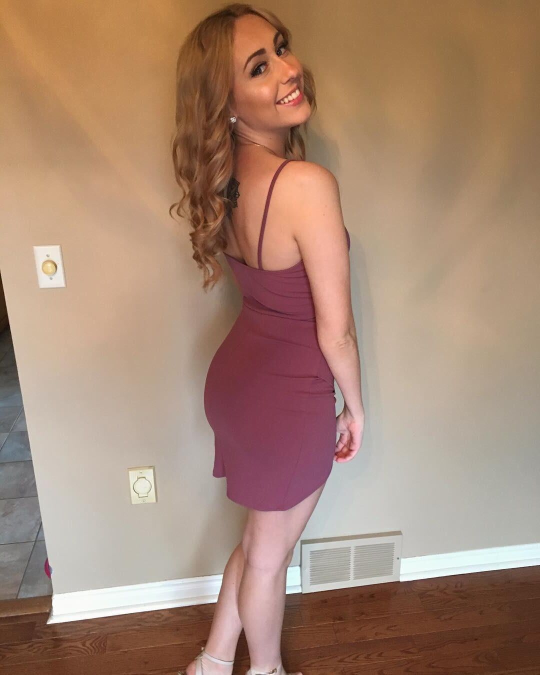 Alyssa The Blonde Bimbo