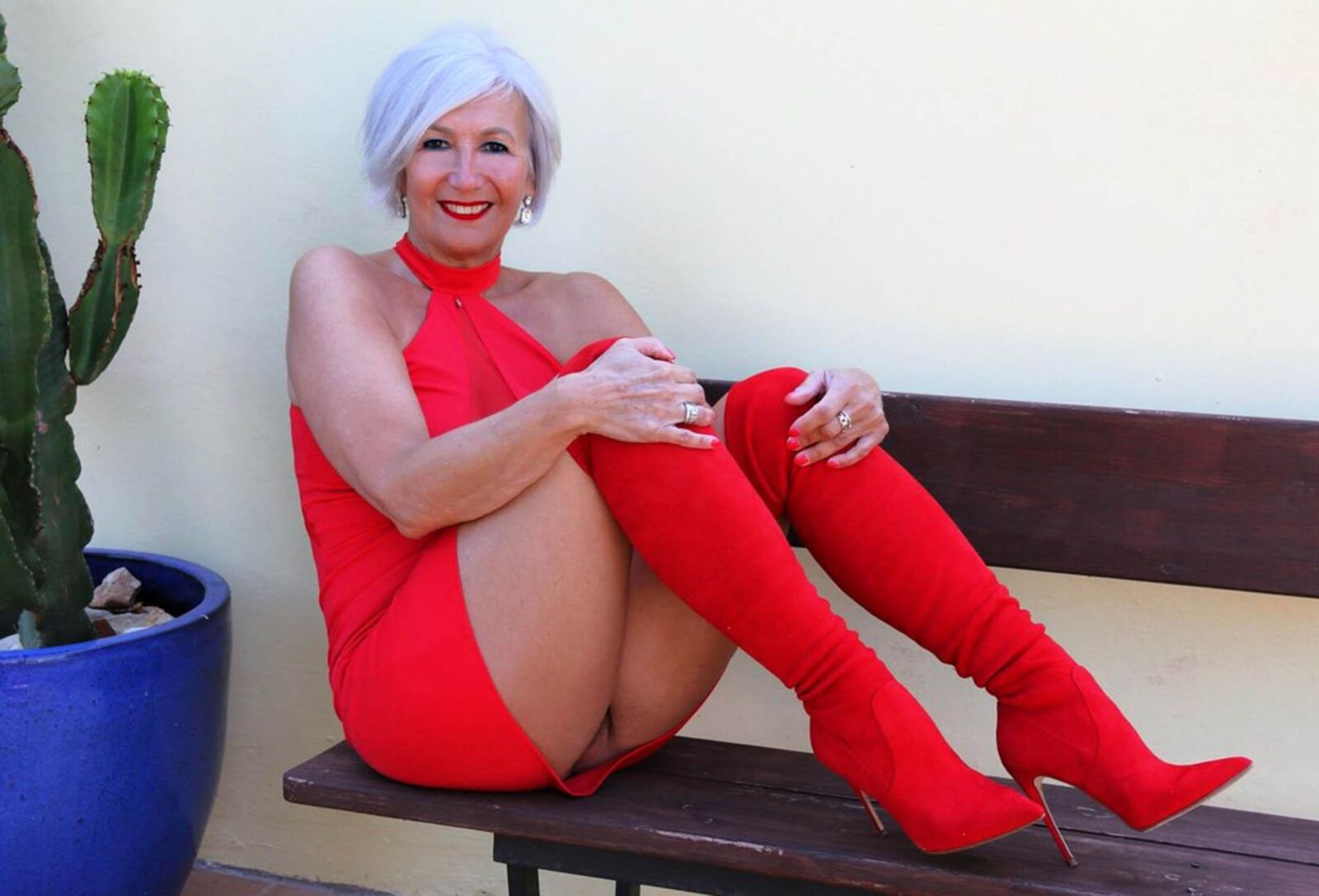 Mature prostitute in boots