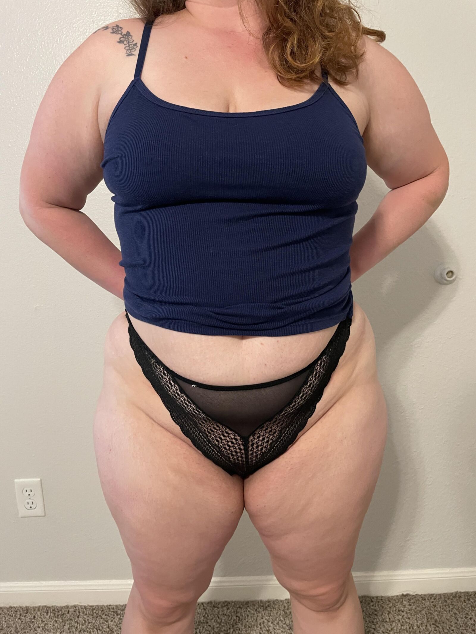 Texan Pawg Milf Holly