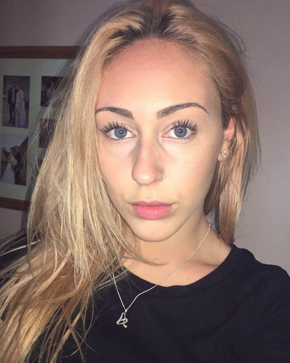 Alyssa The Blonde Bimbo