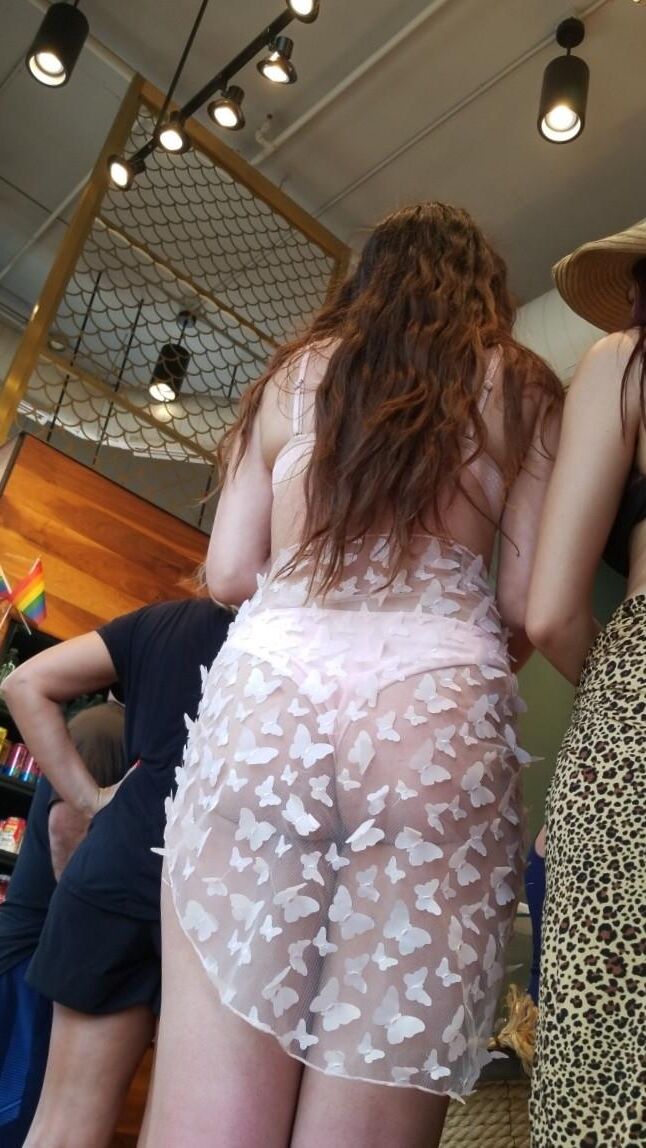 Candid Asses