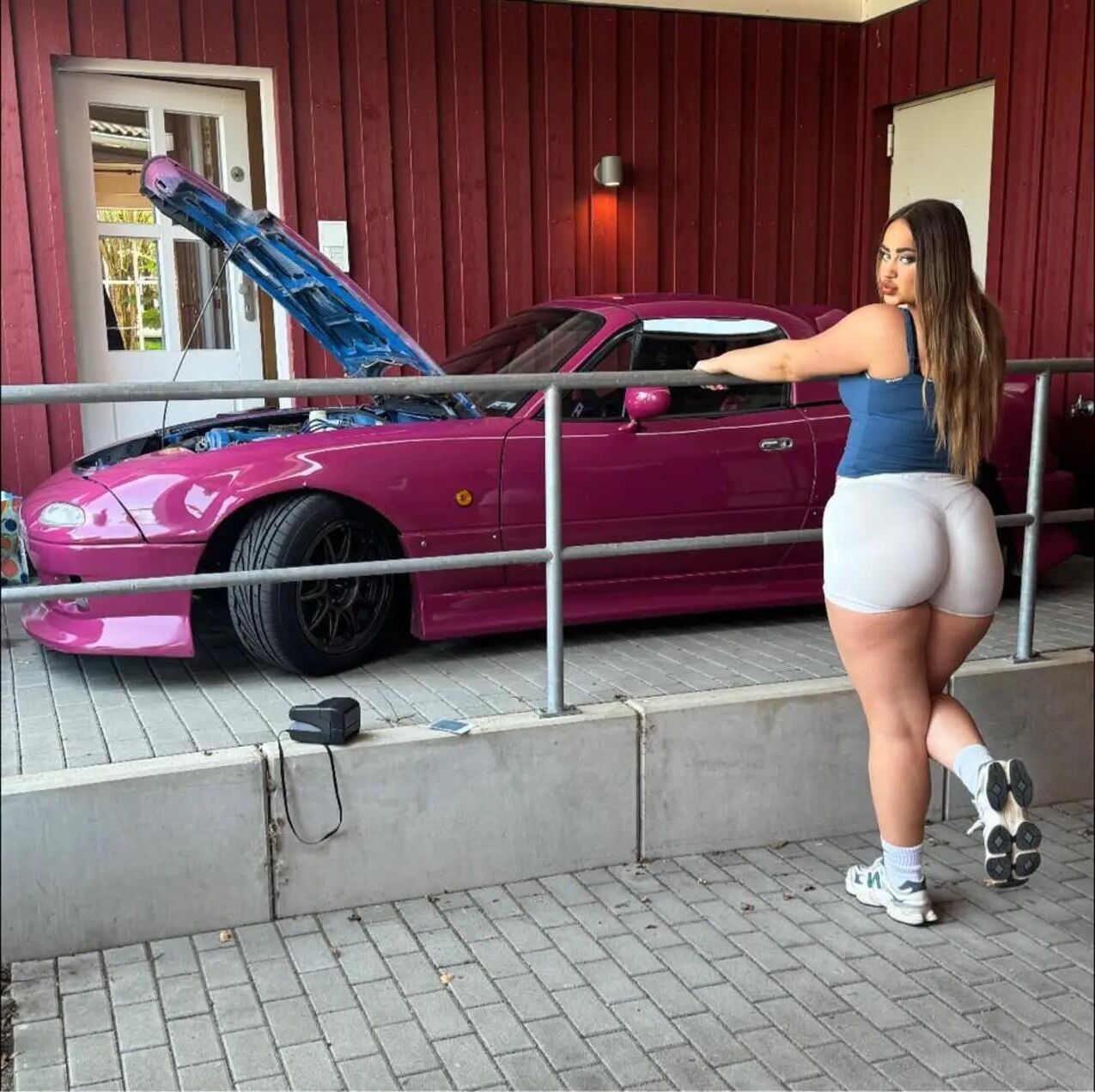 Laura B