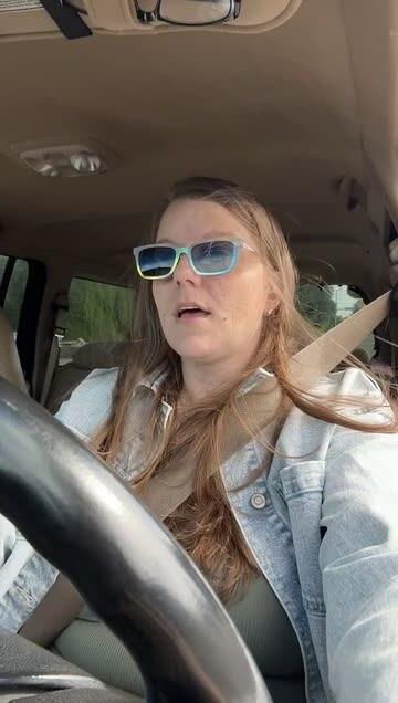 Jeska Big Butt Big Big Tits Nasty Milf com óculos mistas quentes tiros