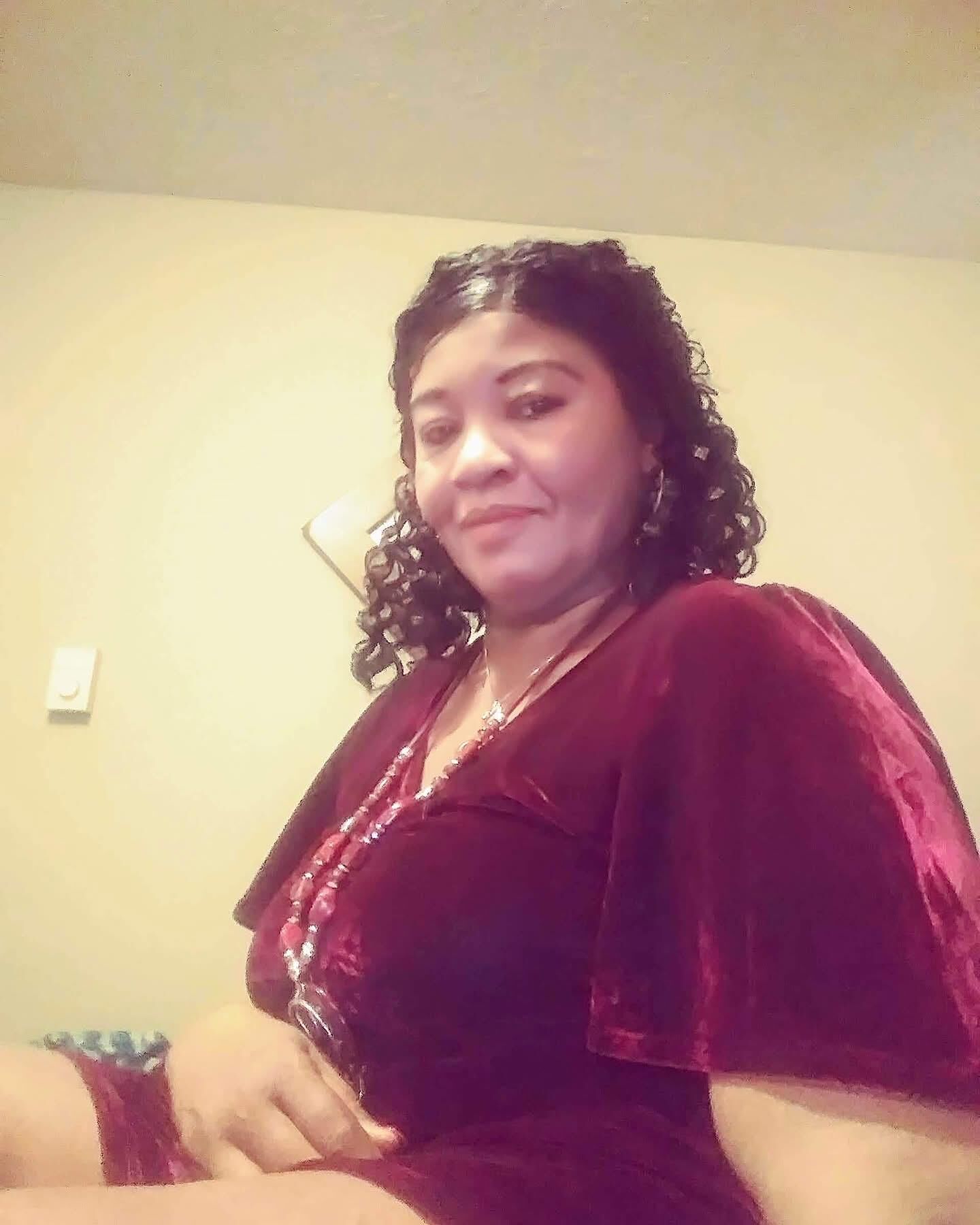 Sra. Jiggles Black Gross Granny