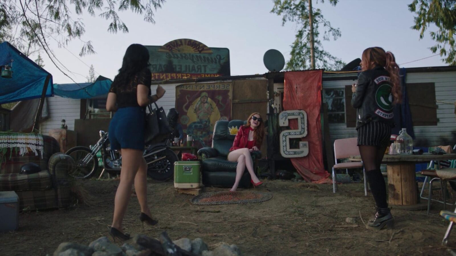 Capturas de tela de Camila Mendes