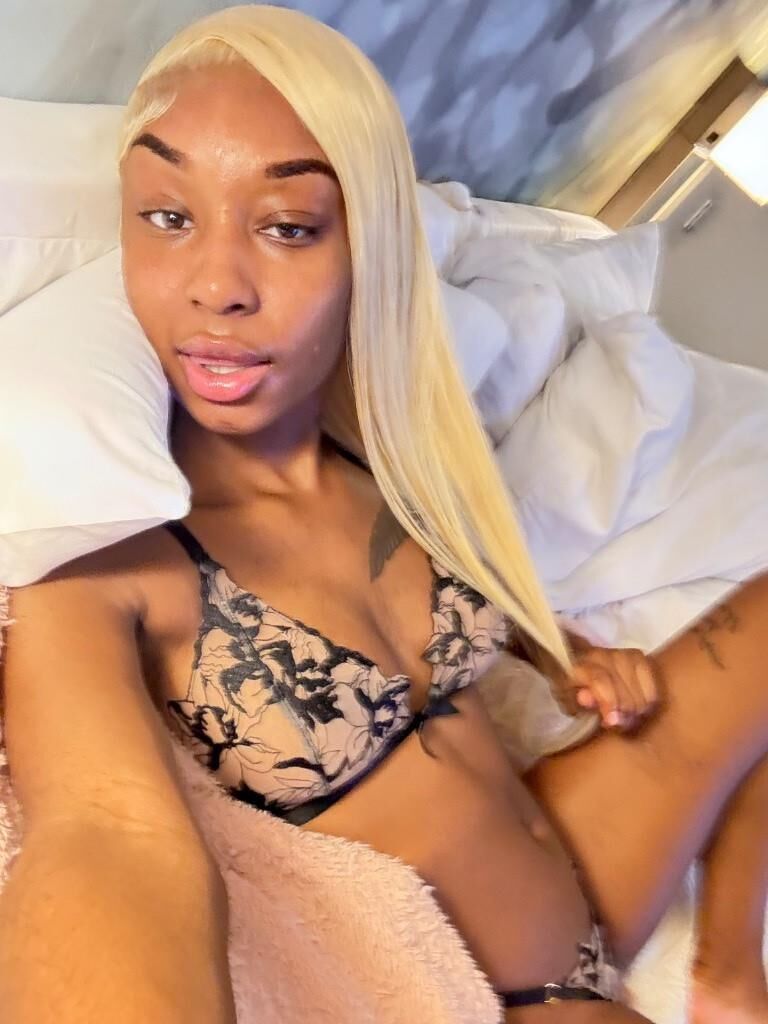 NYC Sexarbeiter Blondes Perücken Ebenholz