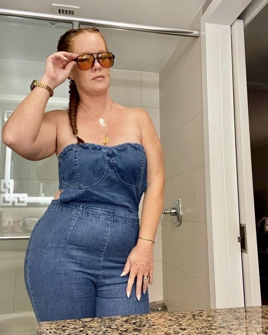 Scarlett Big Ass Big Boobs Redhead Mature Wife Mixed Shots