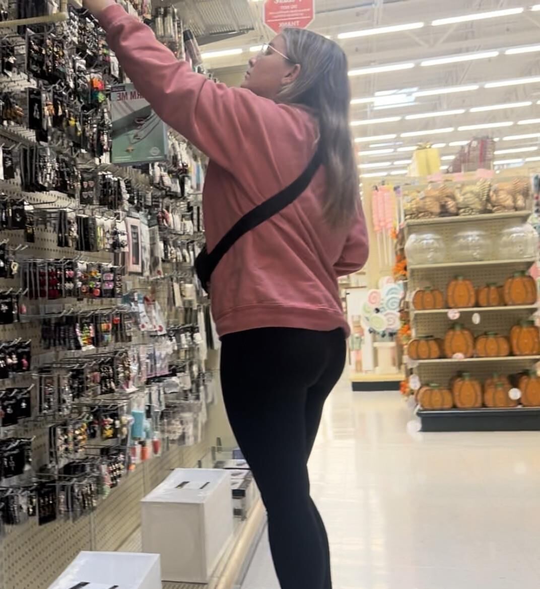 Garotas aleatórias de bunda apertada