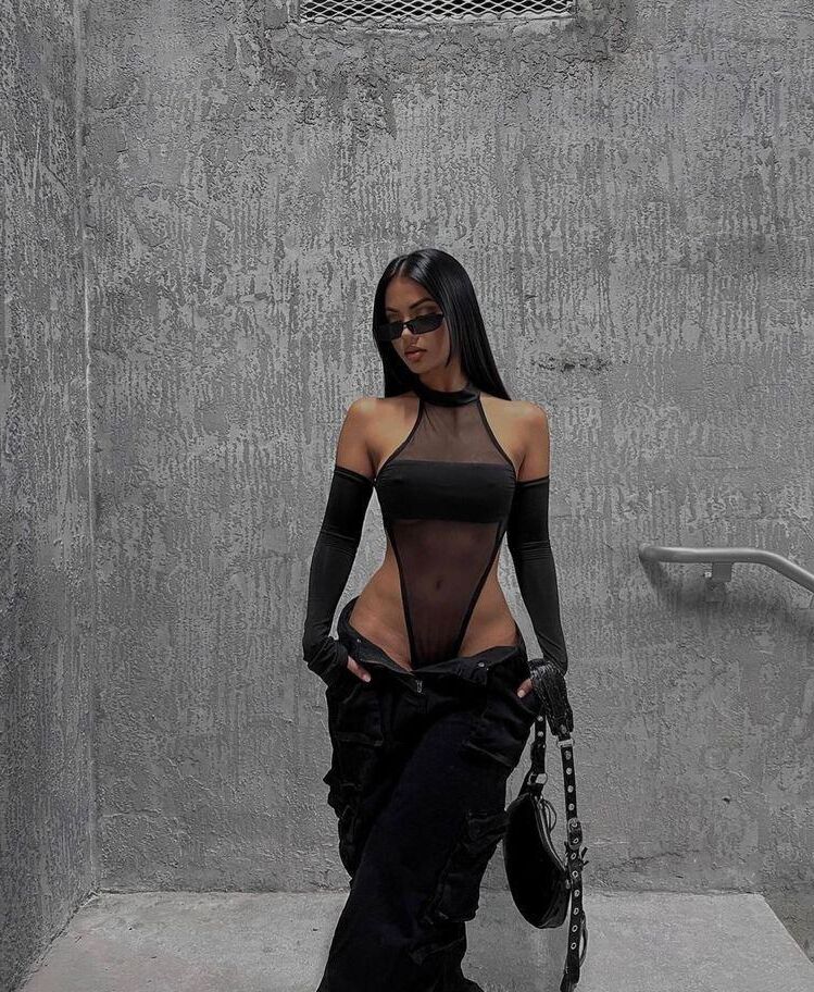 SHEER OR SEE THROUGH CLOTHES /// ROPA TRANSPARENTE
