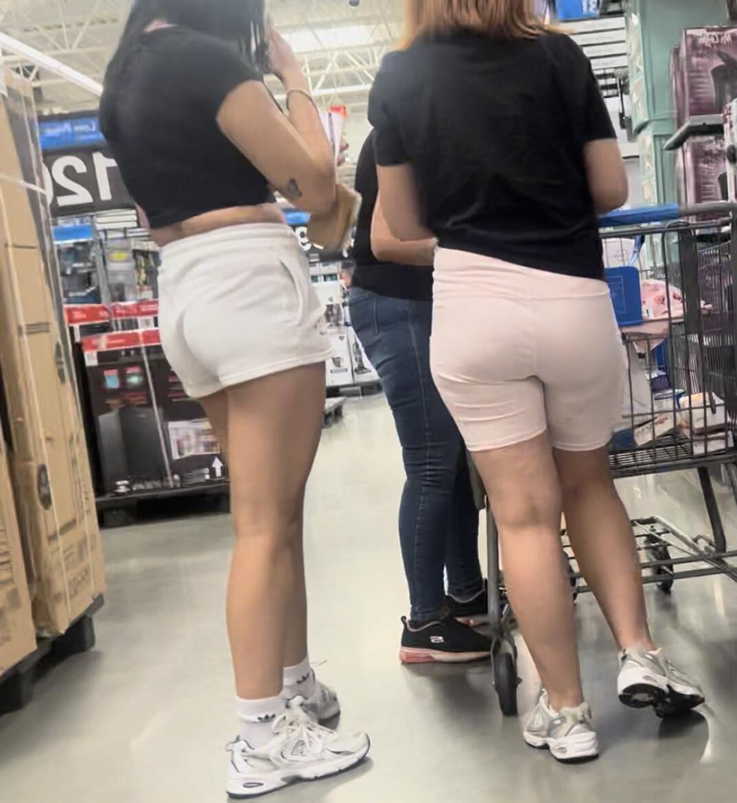 Garotas aleatórias de bunda apertada