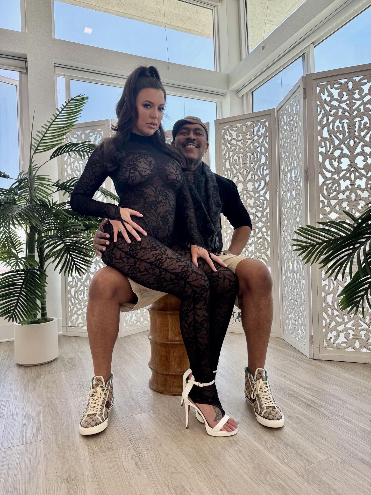 Elizabeth Big Ass Big Boobs Morena Lindas Milf Mixed Shots