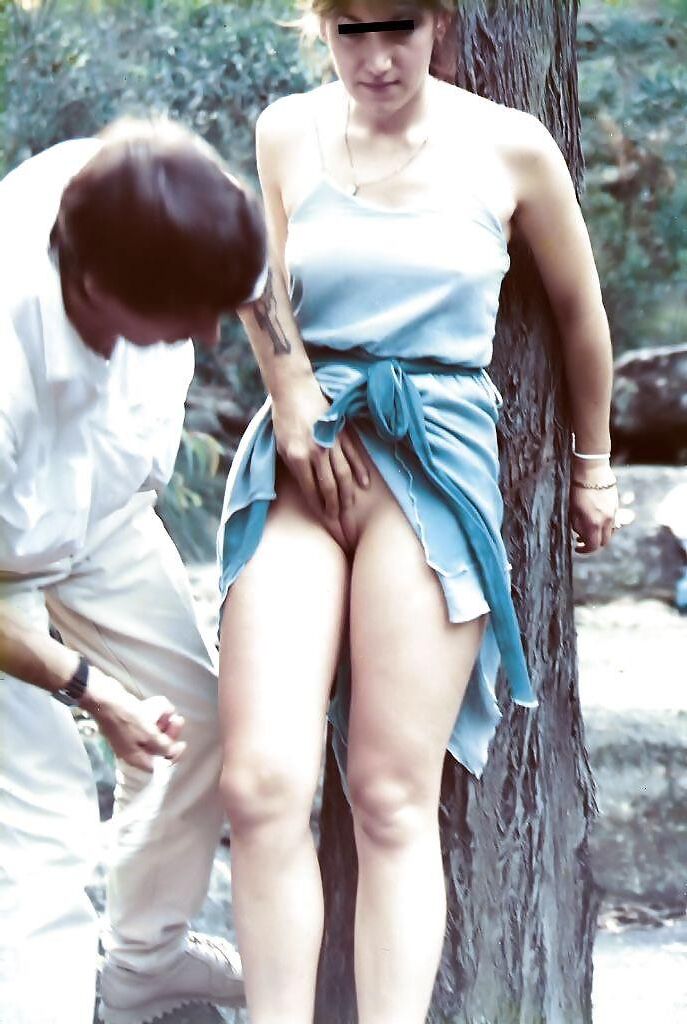 模索されたレトロに縛られた木も