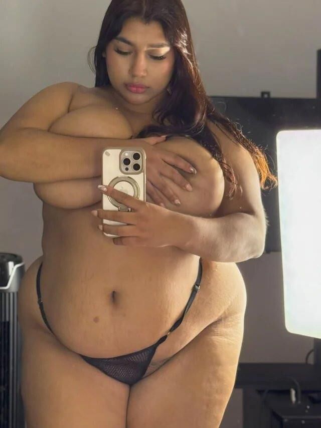 Латина BBW Sofie