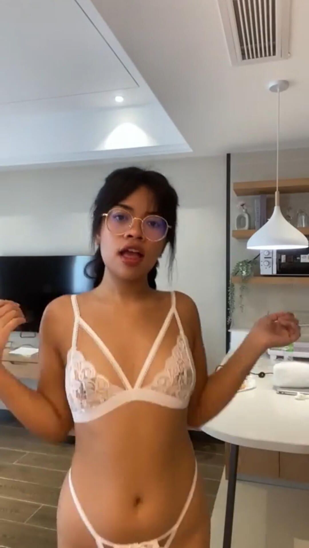 Máquina de foda -foda do Pinay Nerdy