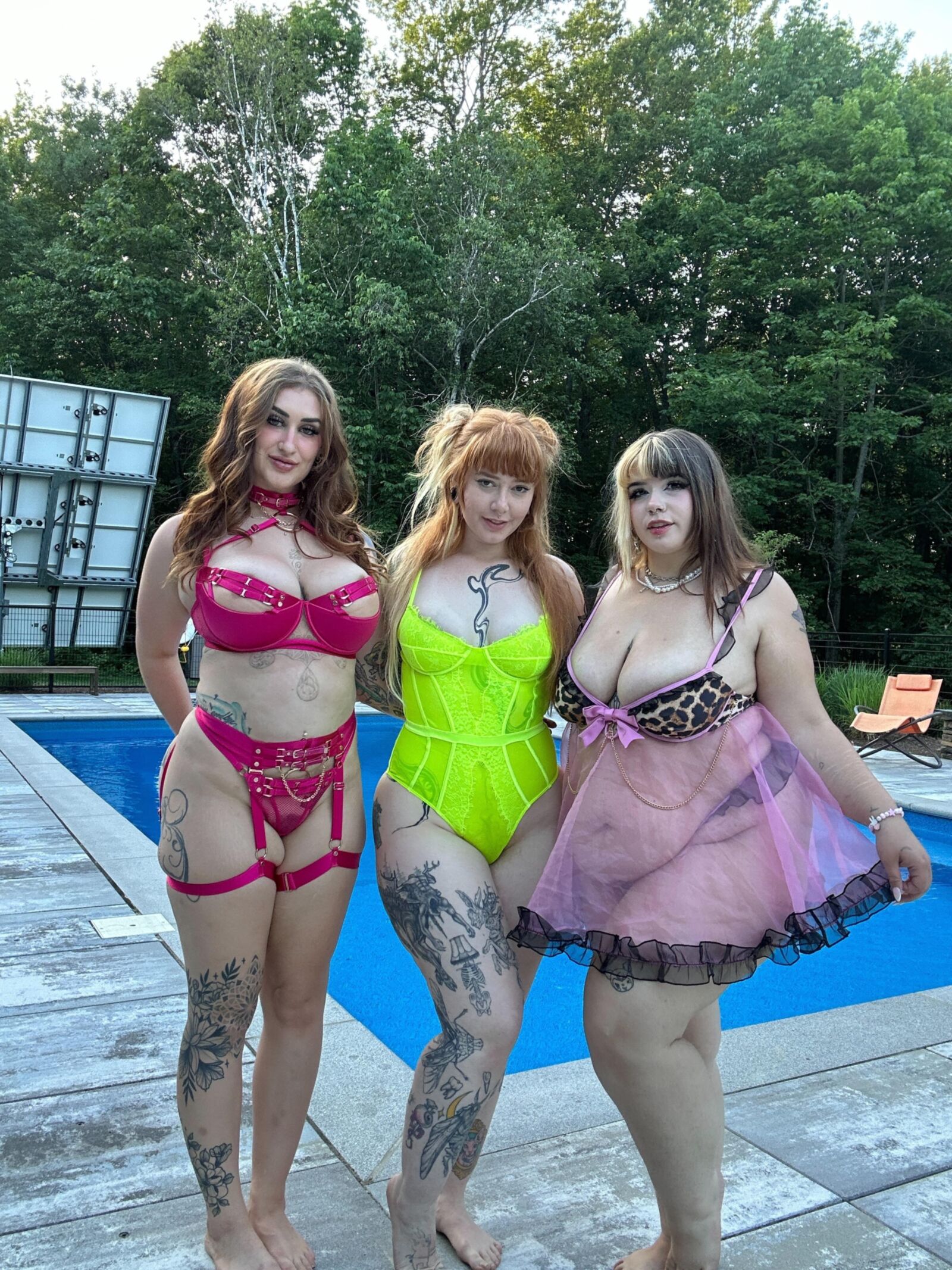 Skylar Big Ass Большие сиськи красные влияния анал -девушки смешанные выстрелы