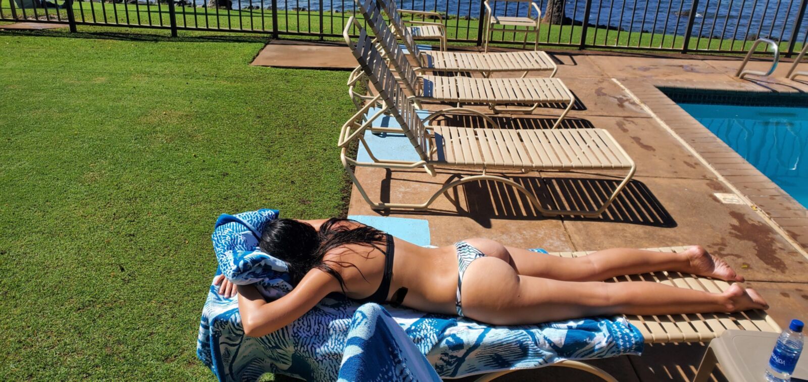 Bikini sincronizado adolescentes Fit Thong Ass Hotwife Modelo Amateur Model Beach