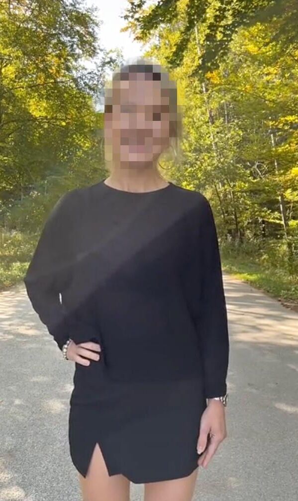 Sunday. Annika taken for a walk and instructed to present itself