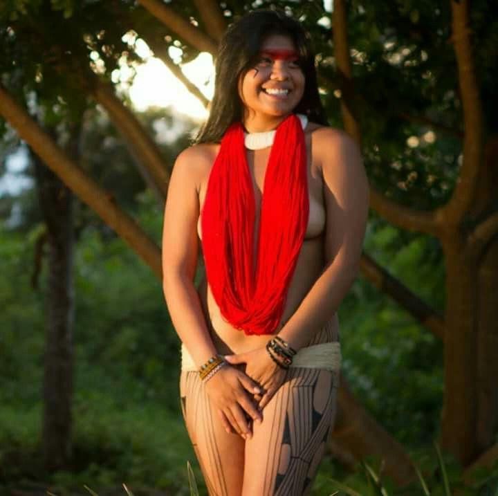 Xingu Tribal Diosa