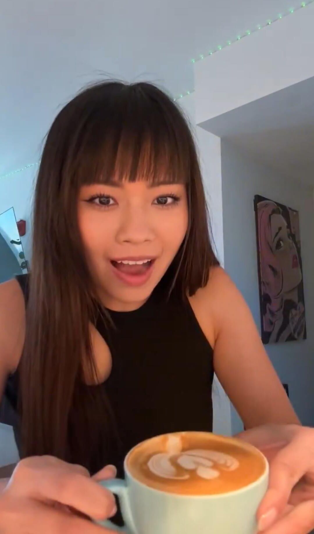 Cutie chinesa que ama café