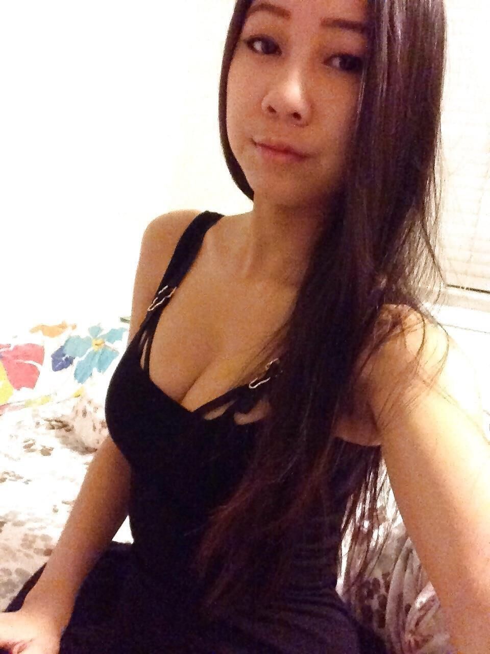 Coed pitudy chinês americano