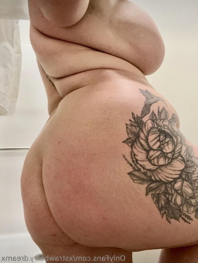 Strawberry Big Ass Big Boobs Redhead BBW MILF Mezclas Hot Hots