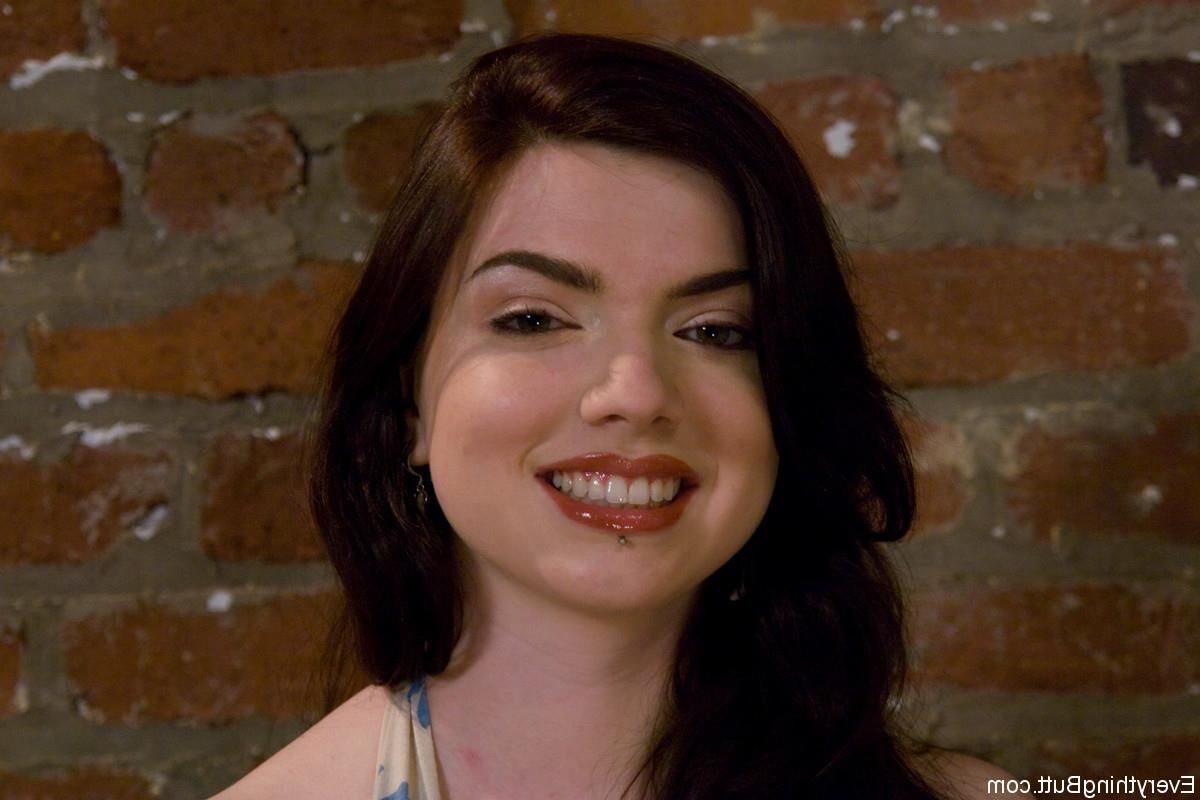 Maitresse Madeline Marlowe, nicotina