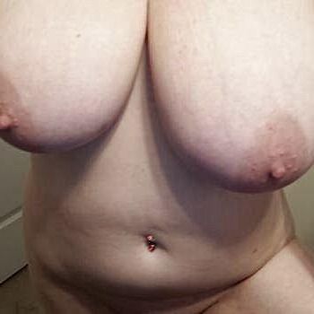 Lateshay tetas y traseros desnudos