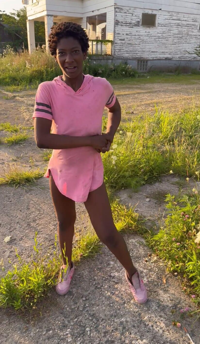 Sexy Ebony Crackhead in Pink