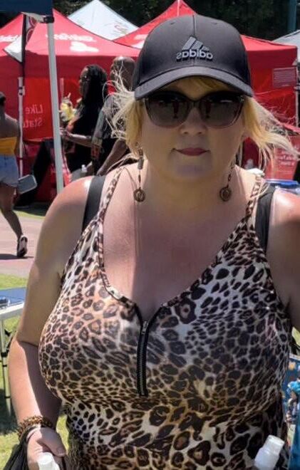 Lateshay tetas y traseros desnudos
