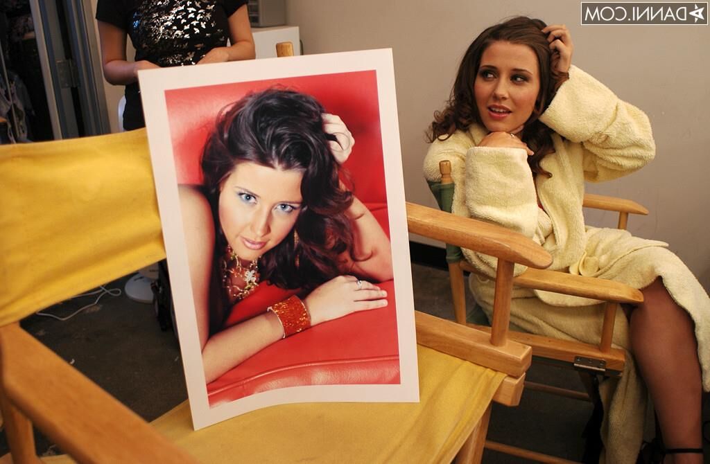 Erica Campbell und Christine Vinson BTS bei Danni's