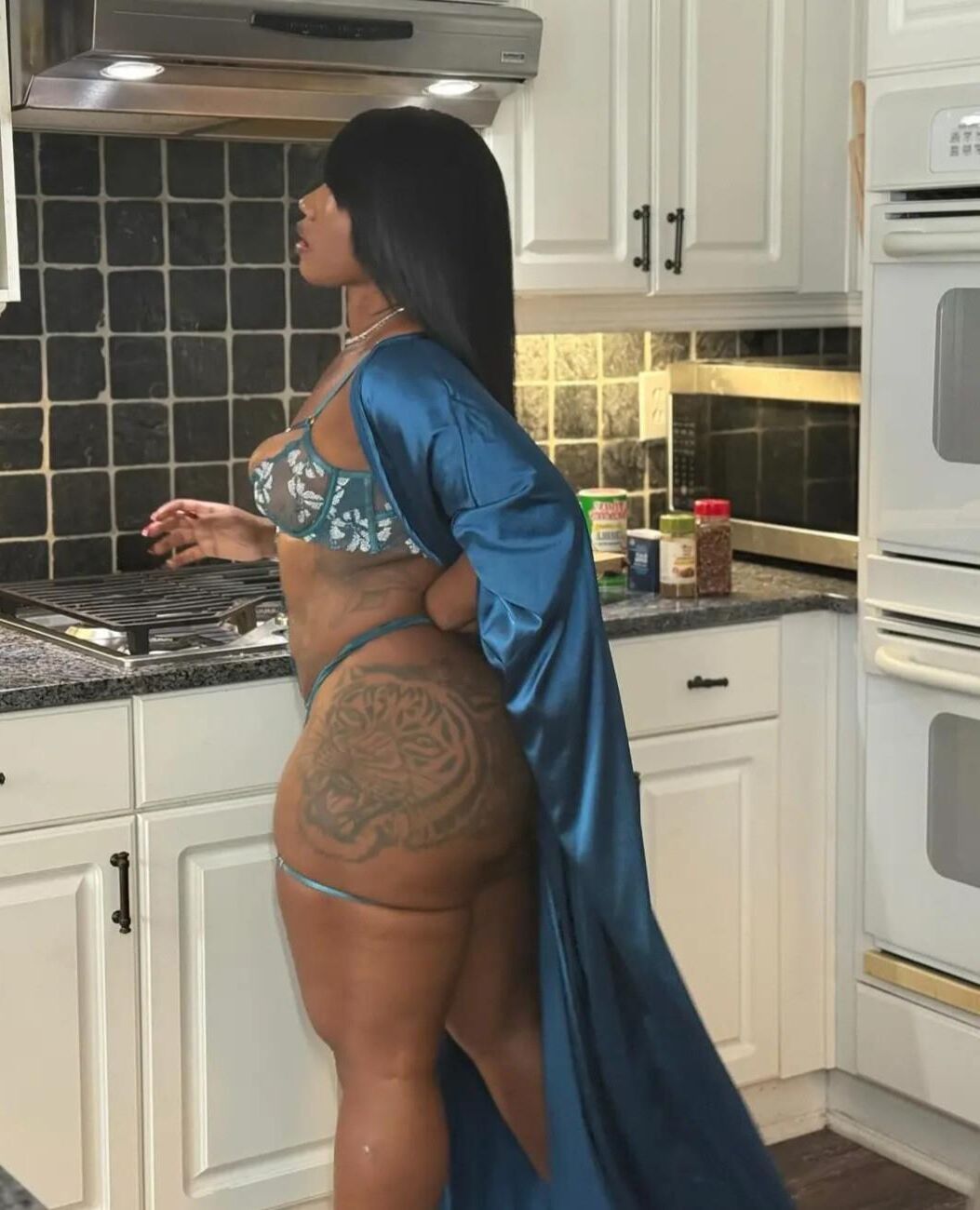 Ebony Social Media Hotties