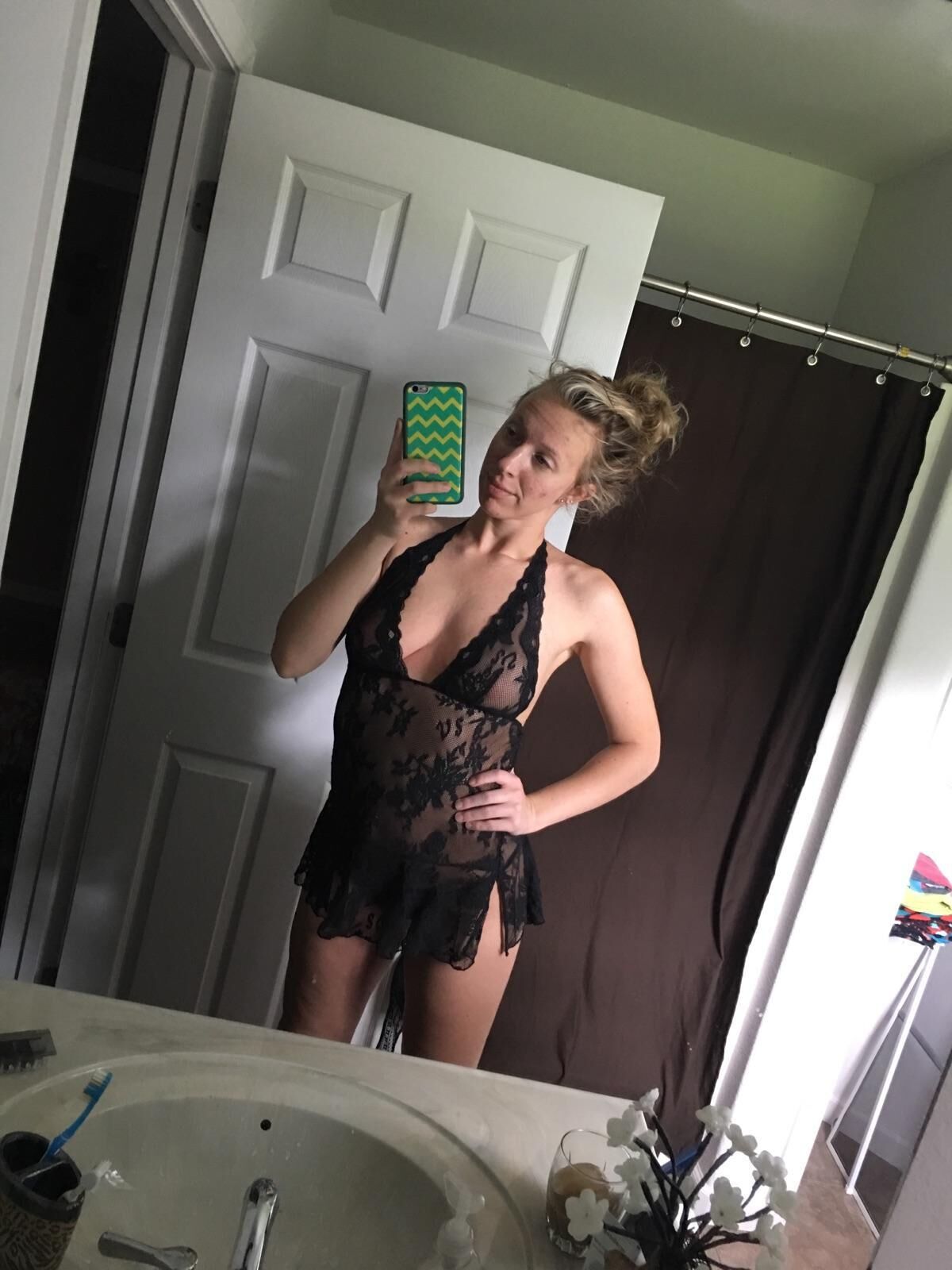 Blonde tn Milf zu Hause Selfies