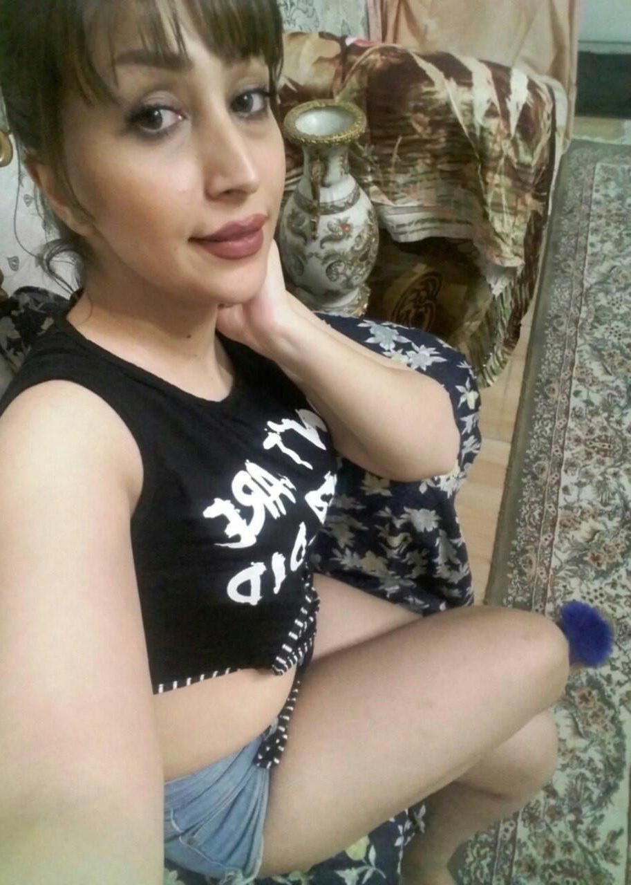 Horny iraní MILF Elnaz