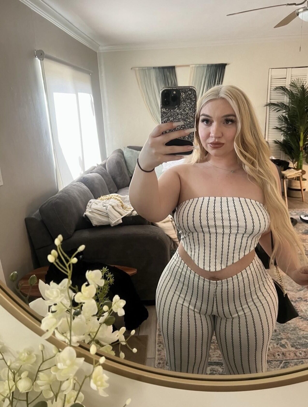 Armonía gran culo tetas