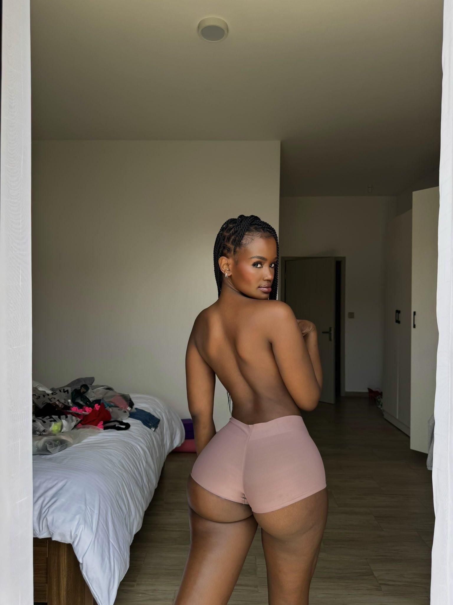 LEXI LUV