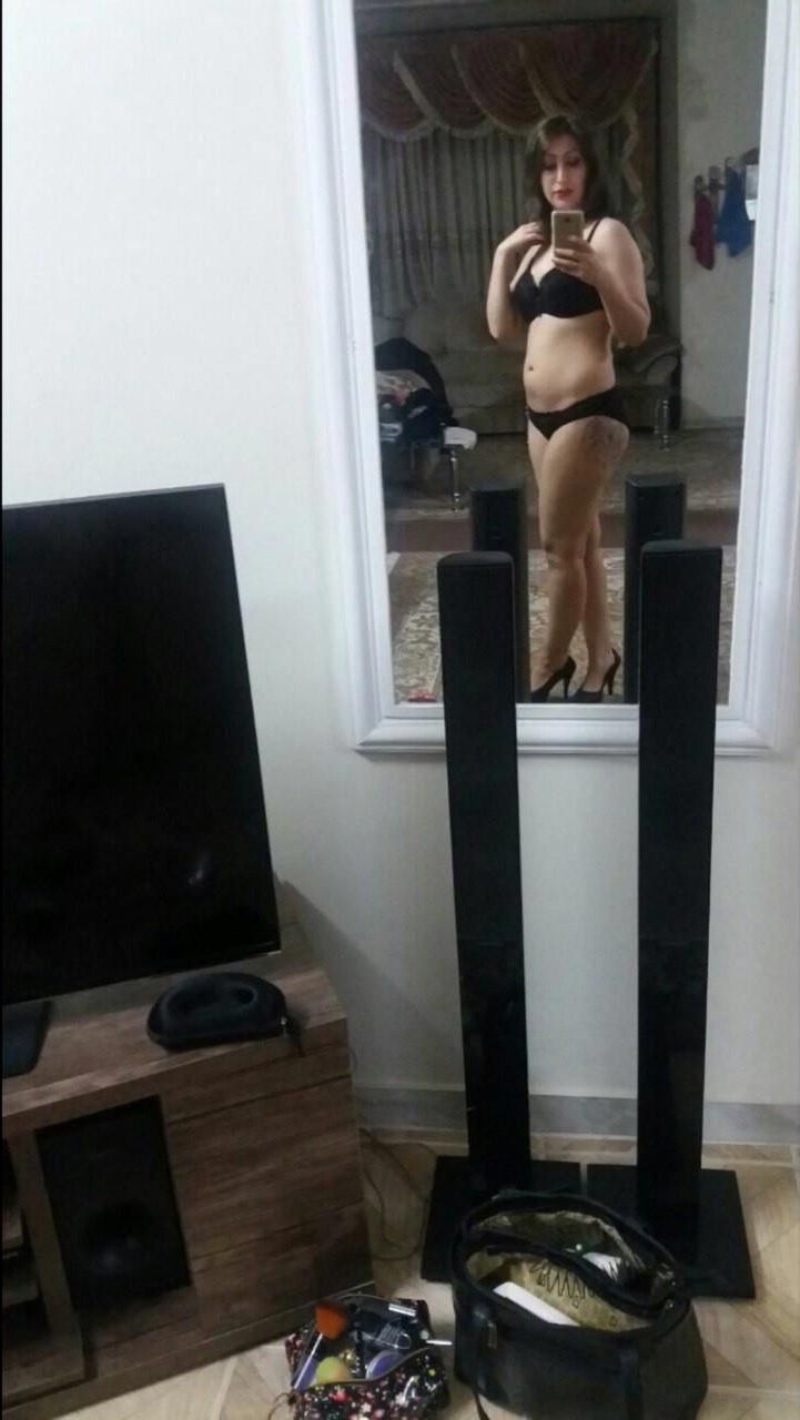 Horny iraní MILF Elnaz