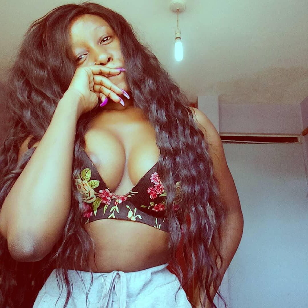 Nackt kenianischer Socialite Essy Mimmoh