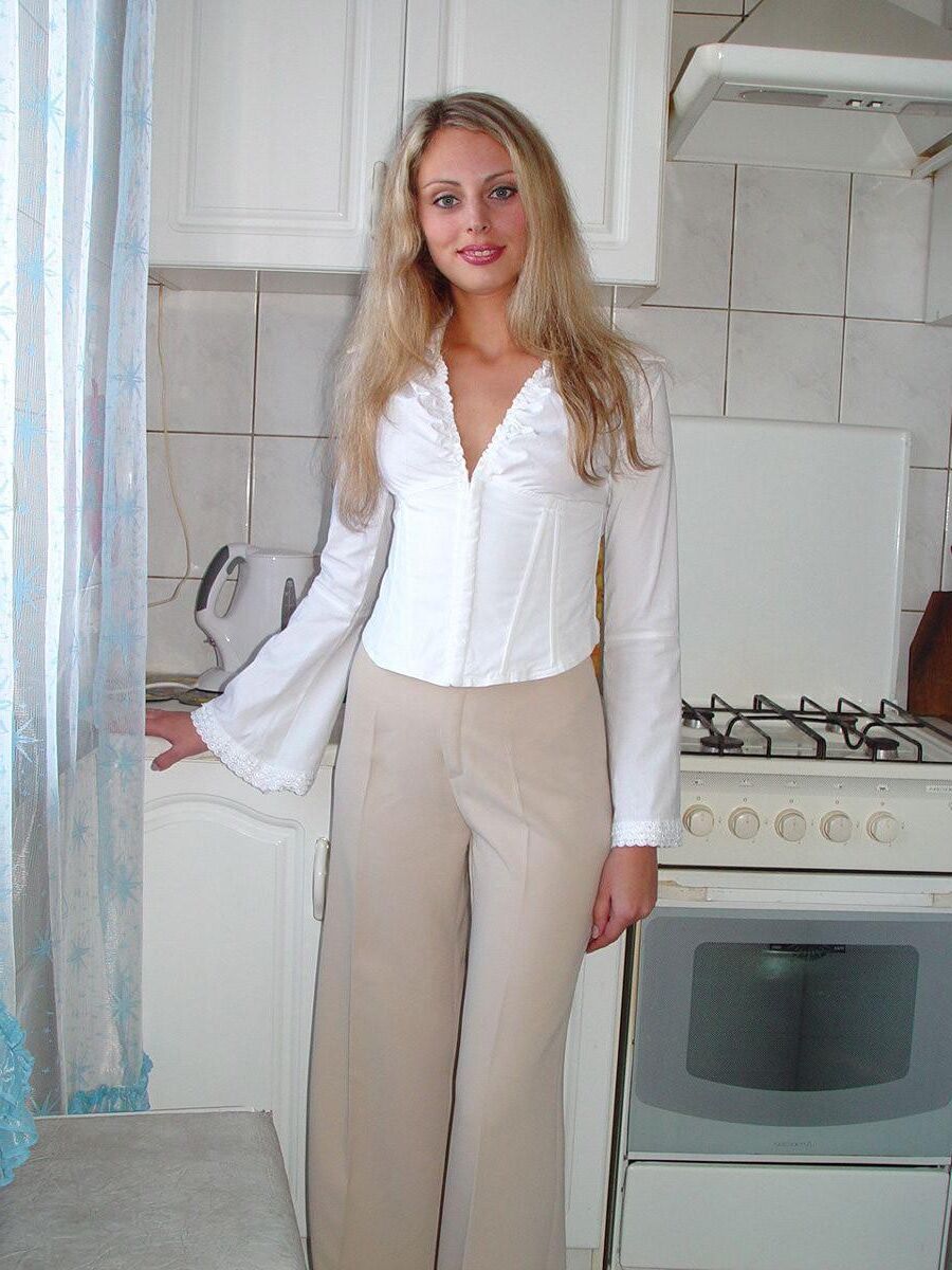 Sexy blond zu Hause